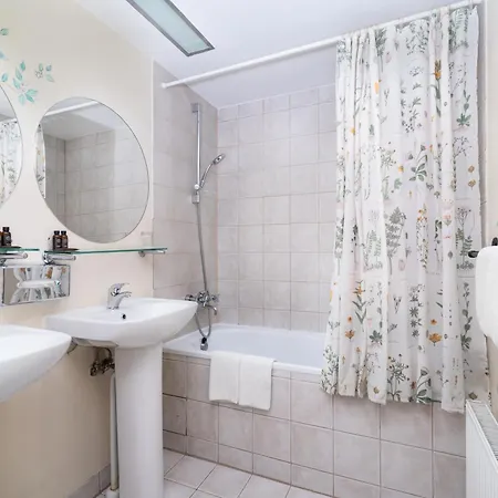 St. Peter's Boutique Отель 4*