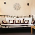 St. Peter's Boutique 4*